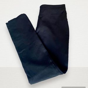 Aritzia Babaton Classic Black Dress Pants Mid Rise Size 6 Straight Leg